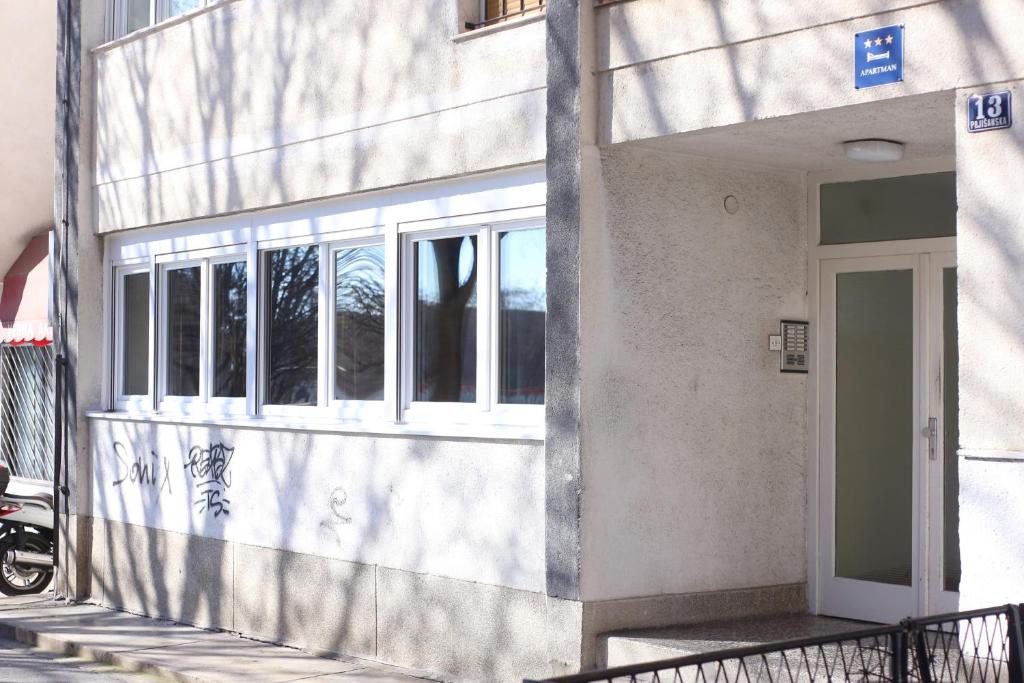 Apartments with WiFi Split - 25421