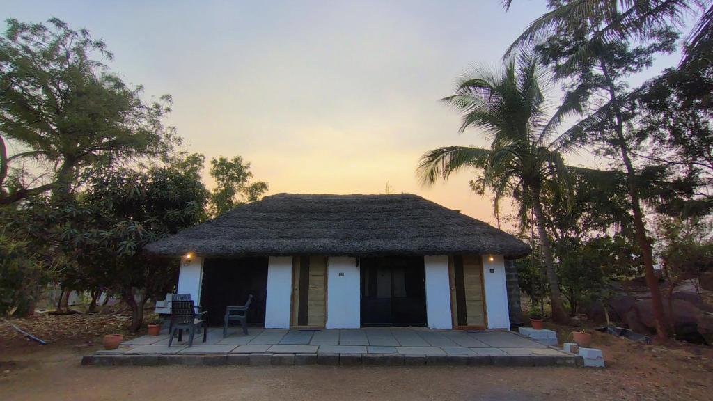 Gallery image of Nyoka Hampi in Hospet