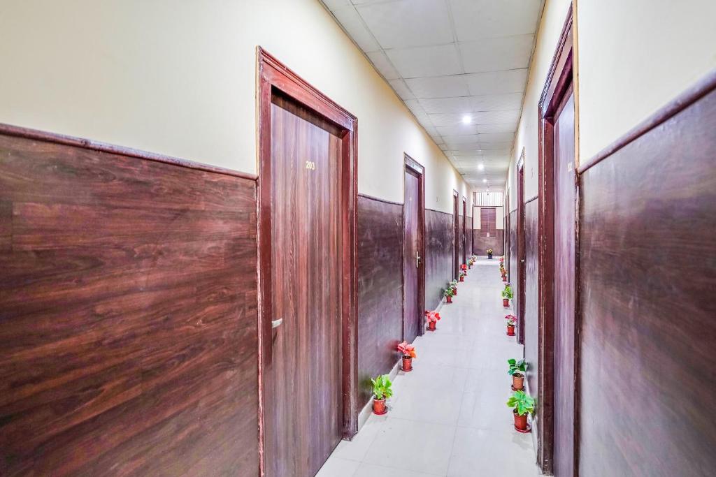Hotel Aura Residency - Hizvo