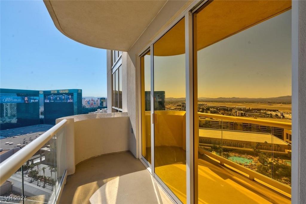 The Signature MGM by Zelloo - 