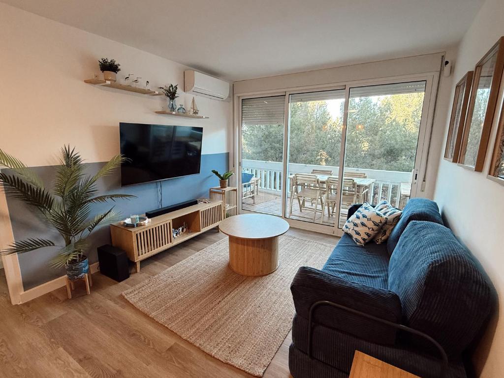 Cap Salou Escape, Newly Renovated, Pool, 5 min Beach walk