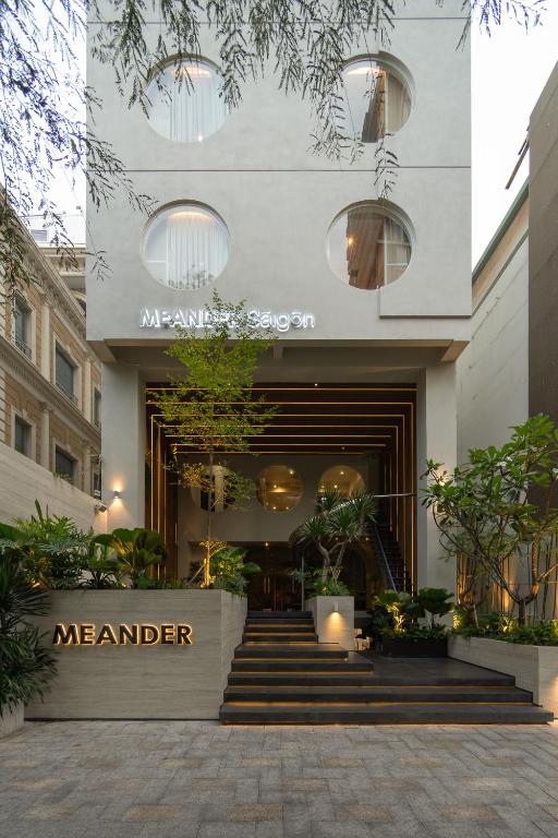 MEANDER Saigon 7