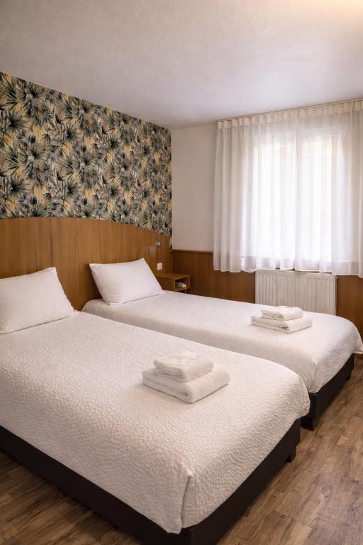Logis Hôtel Restaurant Les Fontaines - Habitación Doble