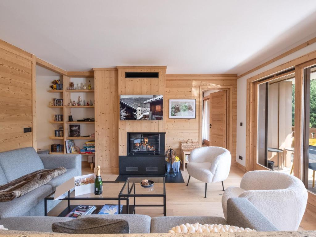 Appartement lumineux au calme, départ skis aux pieds