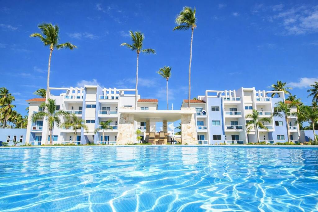 a view of the resort from the swimming pool at Sol Tropical apartamentos in Punta Cana