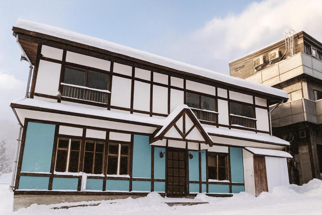 Nozawa Slopeside Chalet