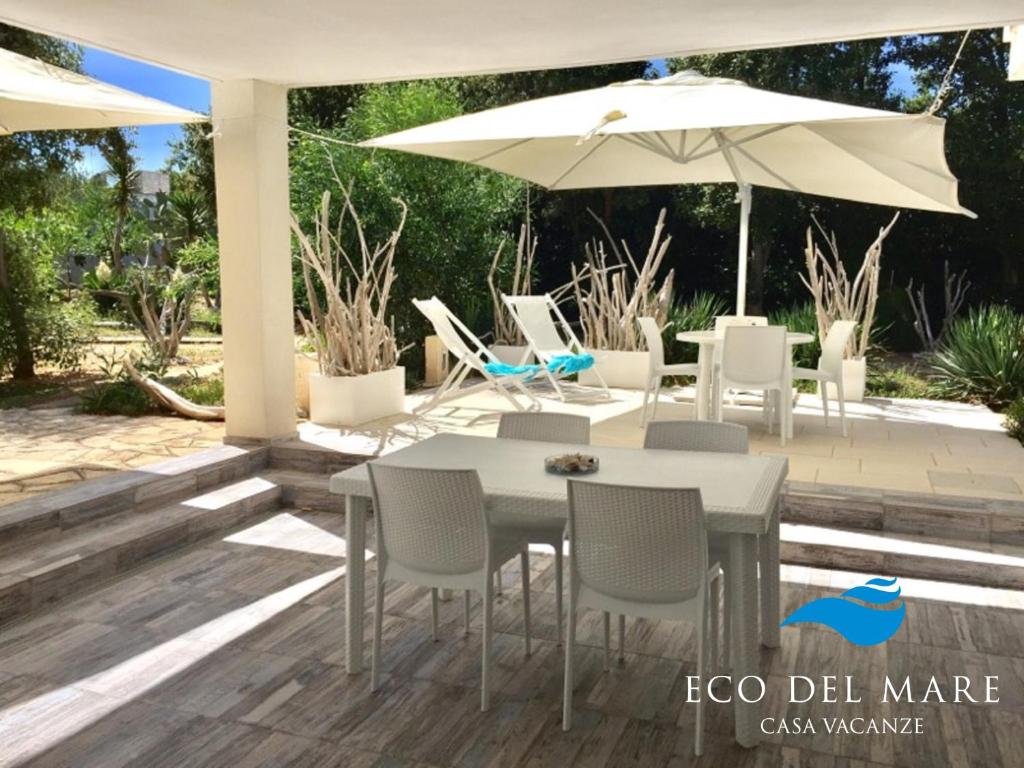 A patio or other outdoor area at Eco del Mare