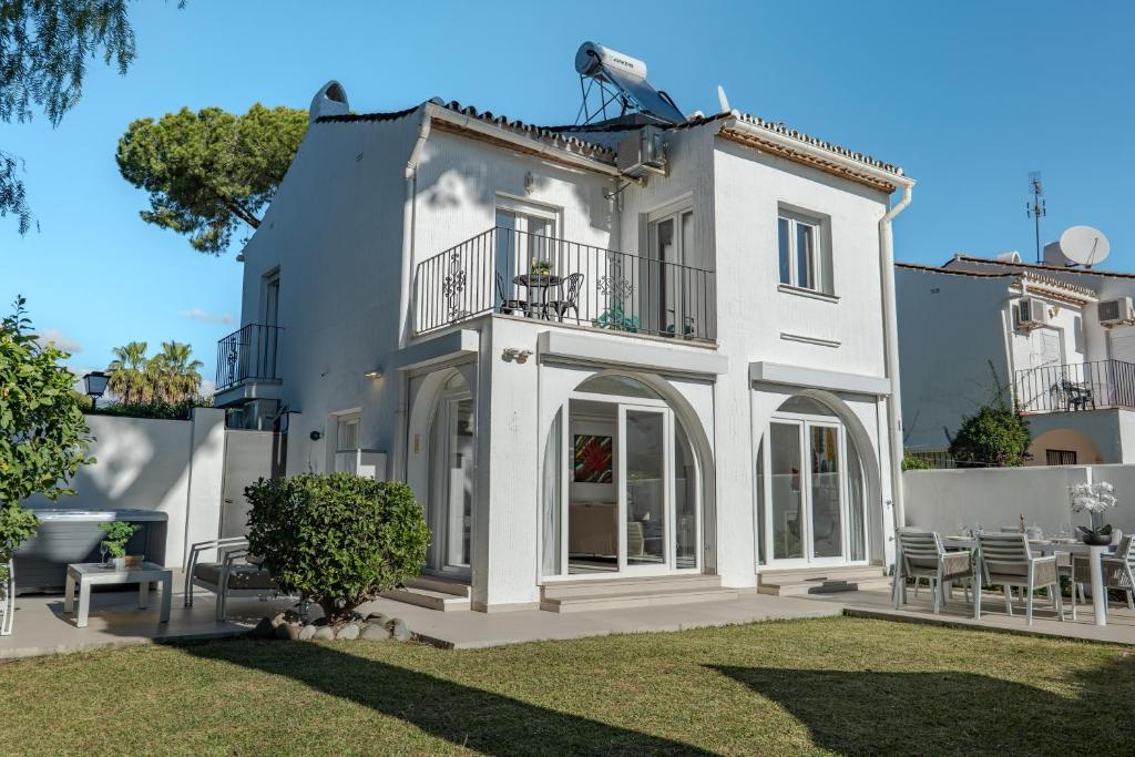 Luxury Villa Marbella Area, Jacuzzi, Near Beach