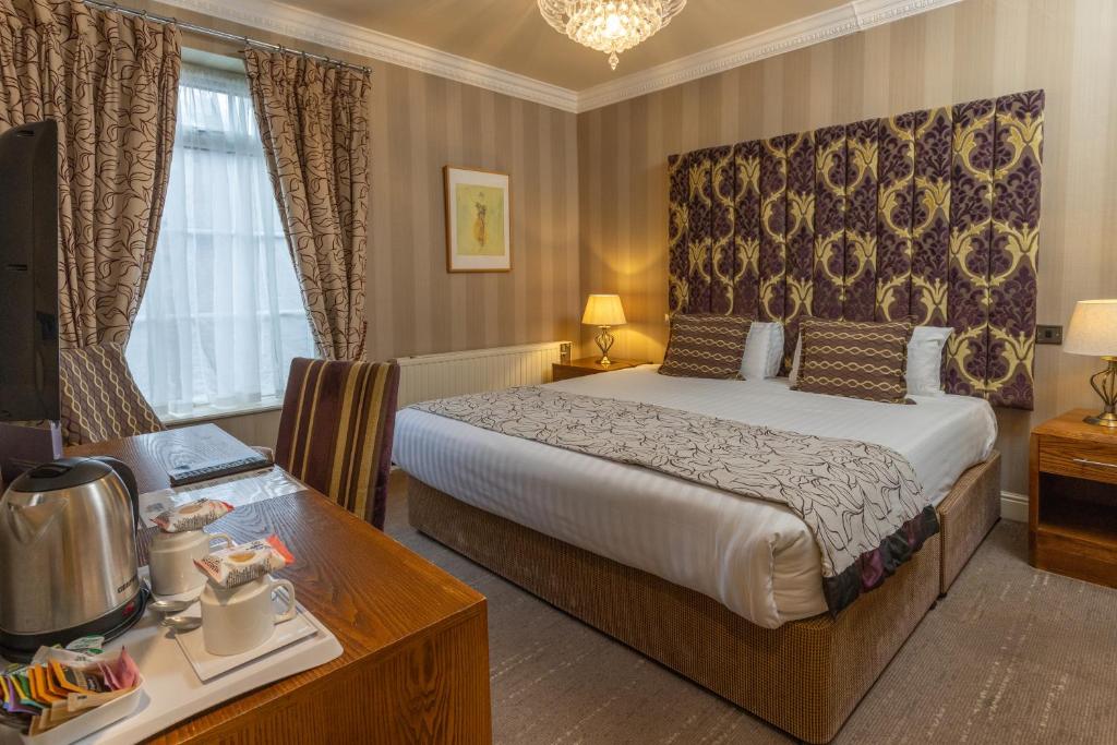 Ringwood Hall Hotel & Spa, Best Western Signature Collection - Superior King Room - Non-Smoking