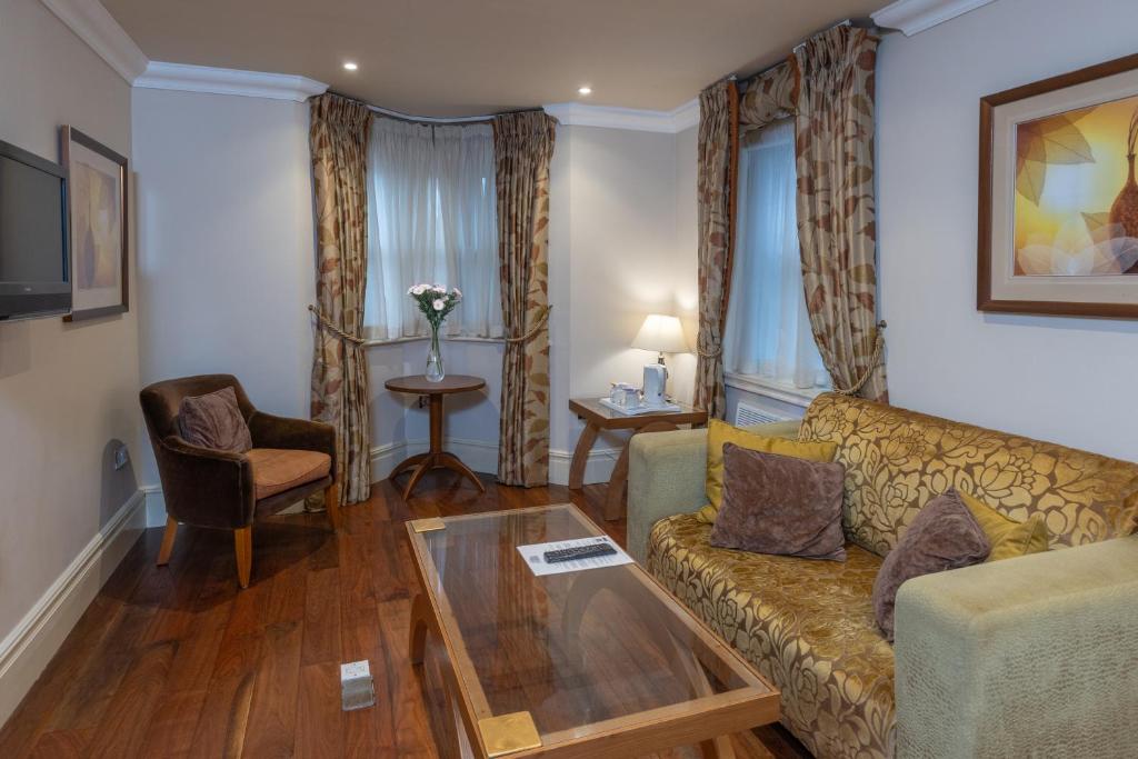 Ringwood Hall Hotel & Spa, Best Western Signature Collection - One-Bedroom King Suite With Sofa Bed - Non-Smoking