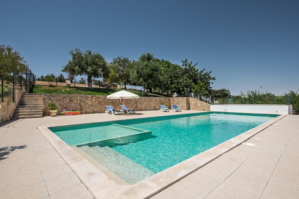Stylish Tavira Apartment with Large Patio & Pool