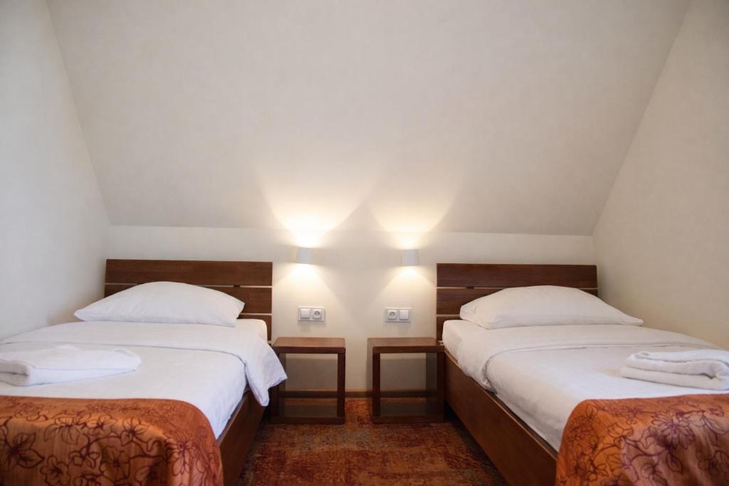 Stara Kuźnia Mazurska - Habitación Pequeña Con 2 Camas Individuales