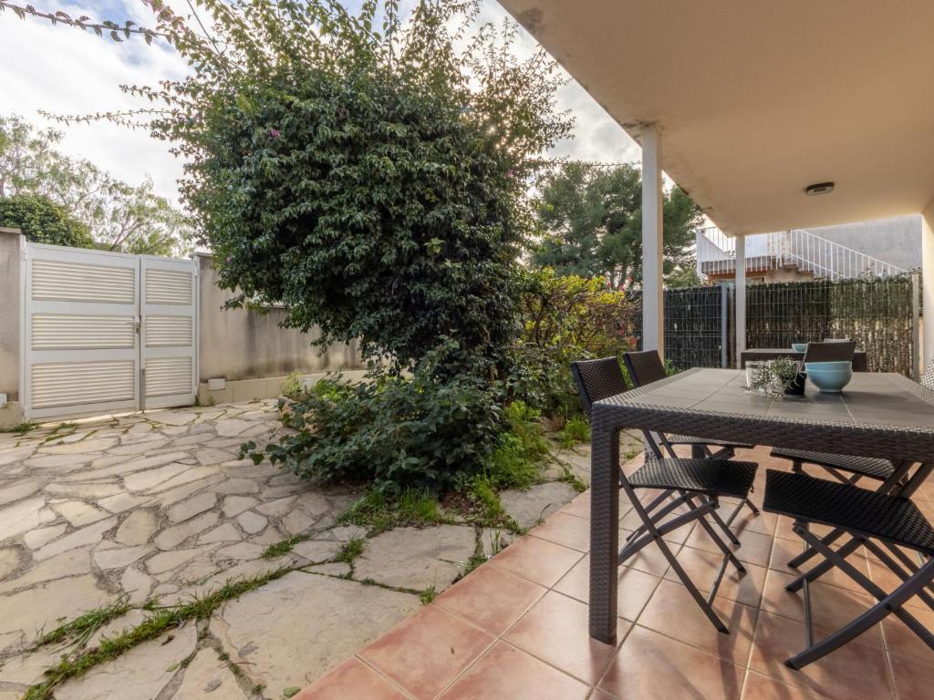 Apartment Higini Angles-2 by Interhome