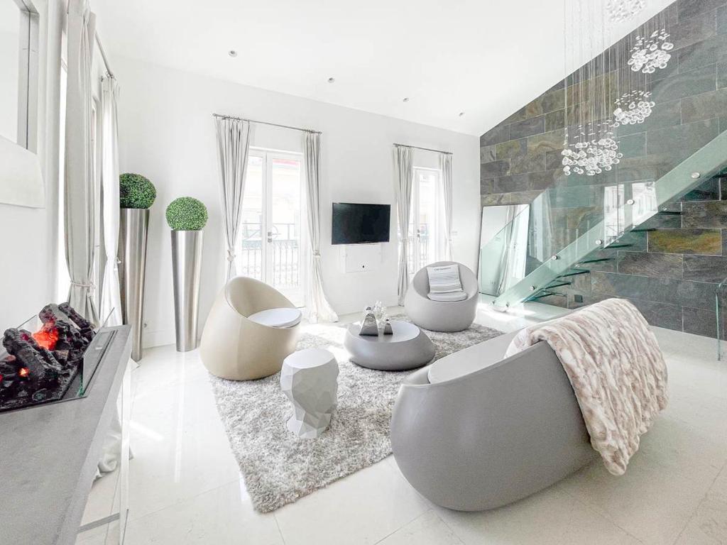 HOCHE 3 Bedrooms ID331