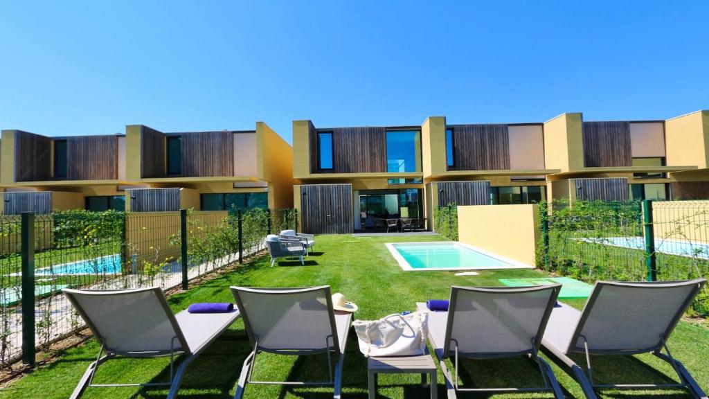 Villa Essence by Clever Details, private pool, central location
