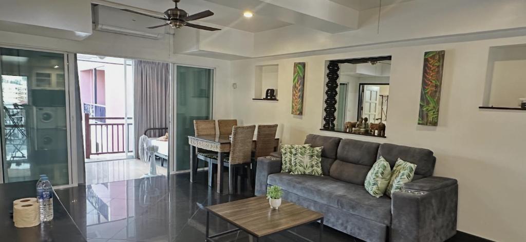 Patong best location Apartments, 2 bedrooms در پوکت