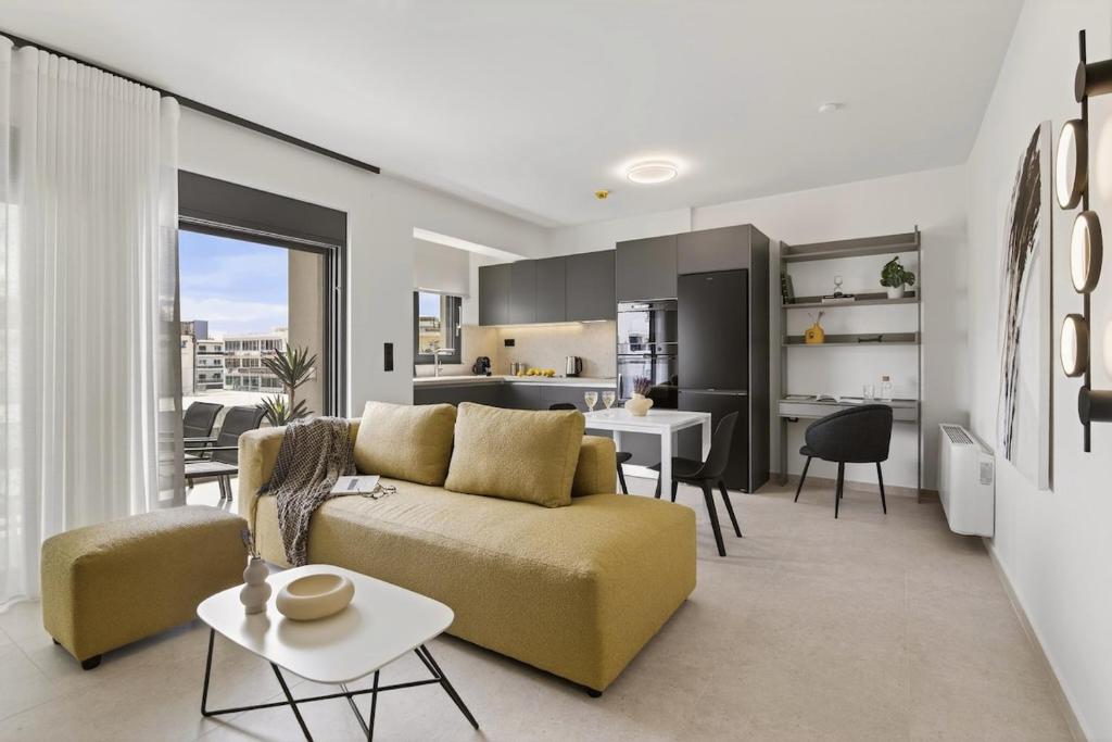 The Heart Of Glyfada - Modern Apartment by ΜΡS