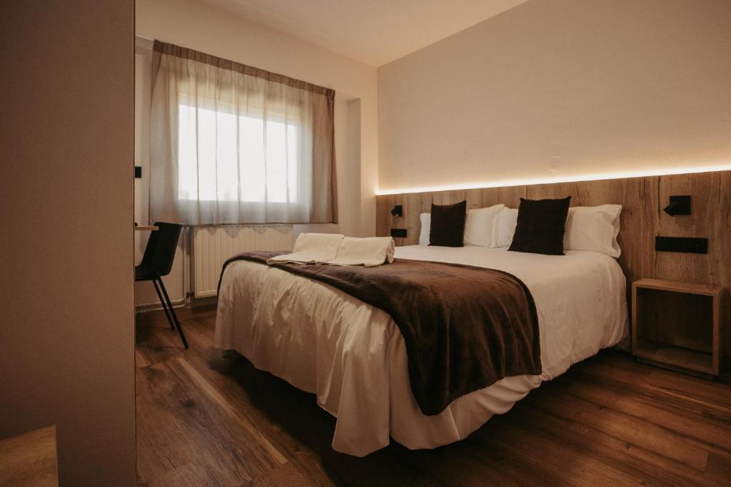 La Trobada Hotel Sport - Two Connecting Double Rooms
