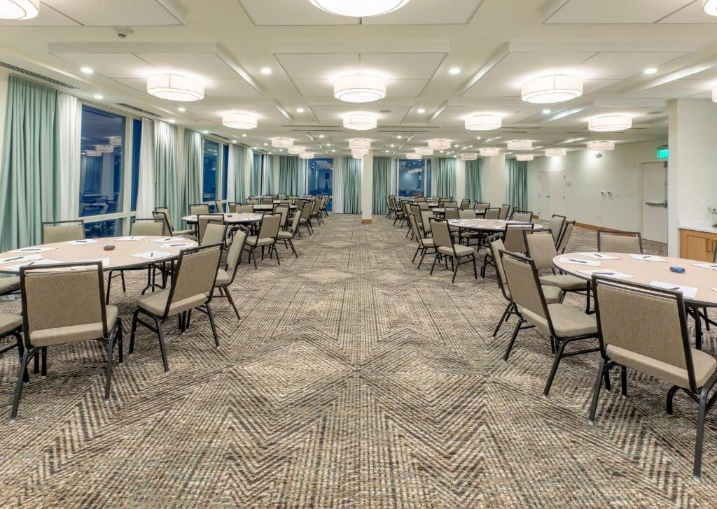 Holiday Inn & Suites Virginia Beach - North Beach by IHG photo