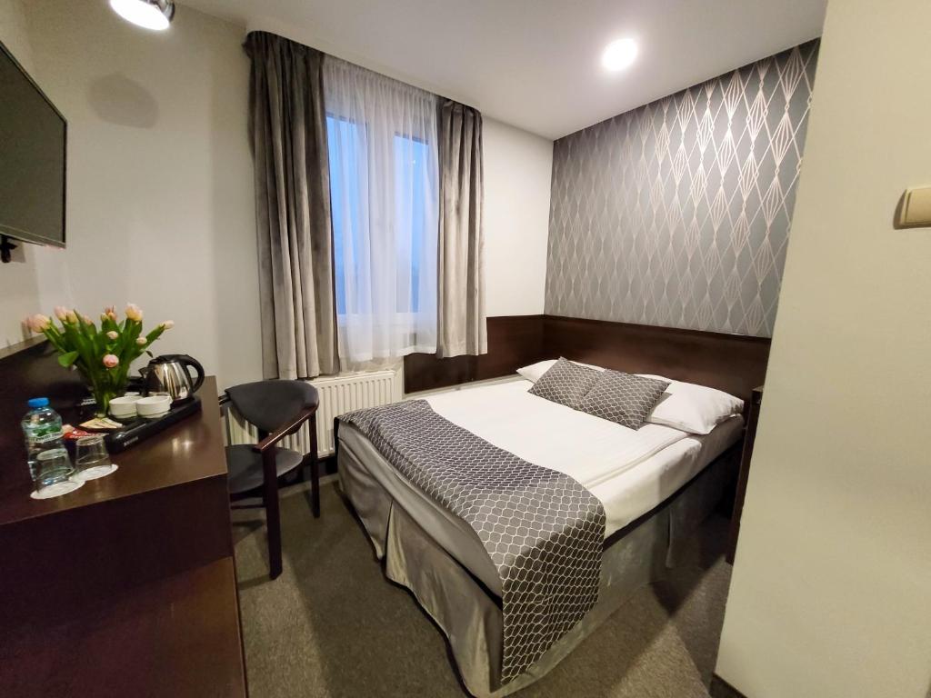 Hotel Fero Express POKOJE KLIMATYZOWANE AC - Habitación Individual Estándar