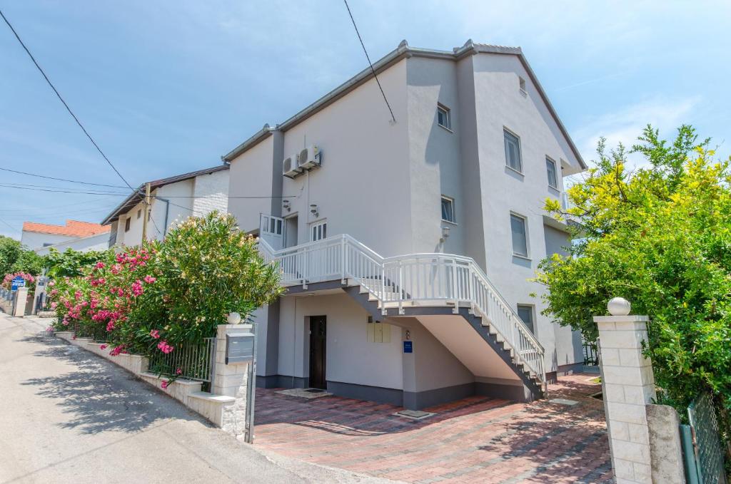 Budova, kde se apartmán nachází