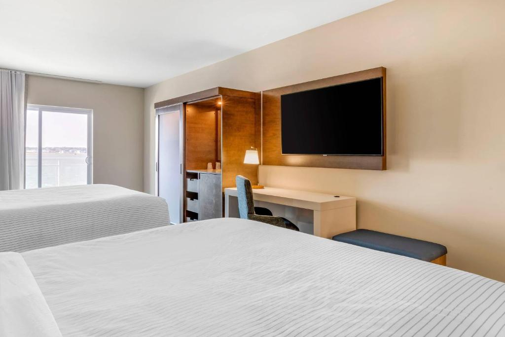 Cambria Hotel Ocean City - Bayfront - 