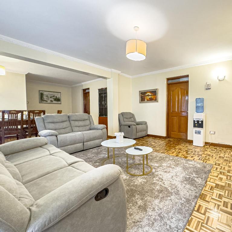 1, 2, 3 Bedroom Apartments Near Aga Khan Hosp - Parklands - Appartement - Begane Grond