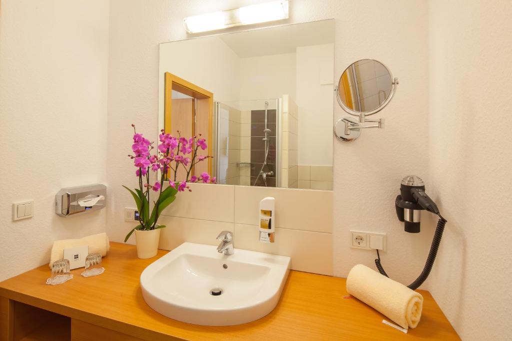 Koupelna v ubytování Moin Hotel Cuxhaven