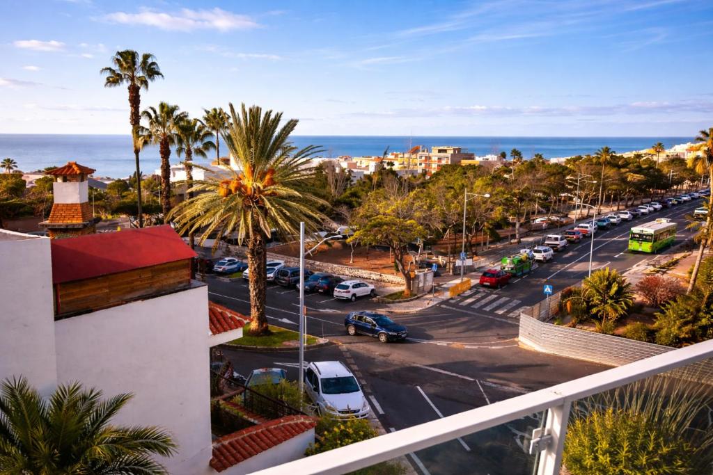 Costa Adeje Apartment, Sea View, 2 Bathrooms, Near Siam Park