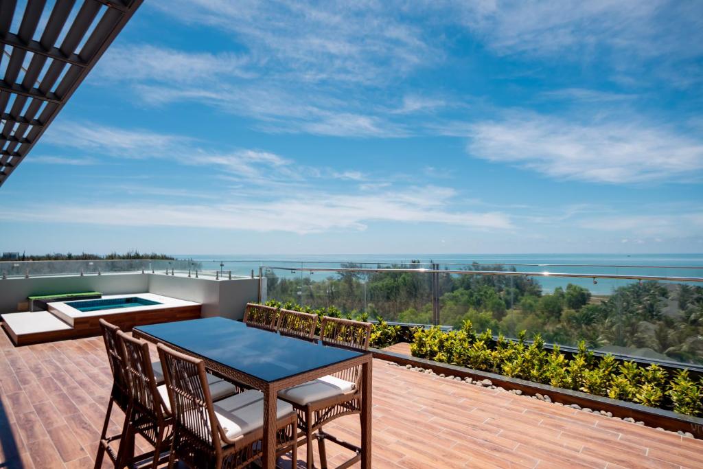 Penthouse Ocean View 3 Bedroom