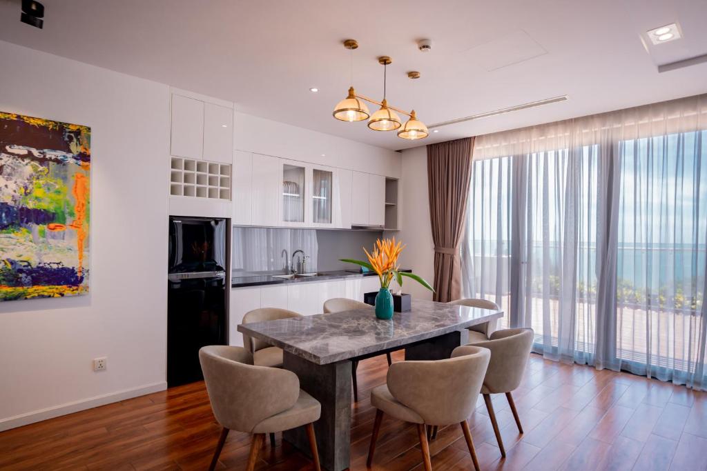 Penthouse Ocean View 3 Bedroom