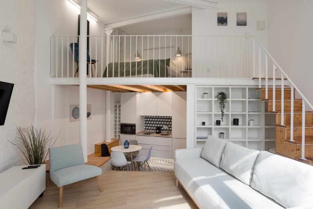 Arroios Loft Retreat Lisbon Mezzanine Apartment