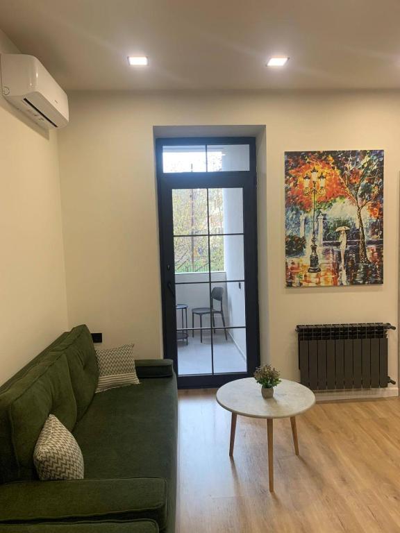 تصویر اتاق‌های modern apartment in the small center - تصویر ۲