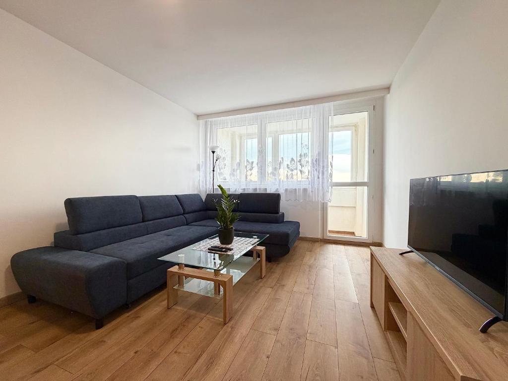 Bystrzycka Comfort Apartment by BookingHost - Housity