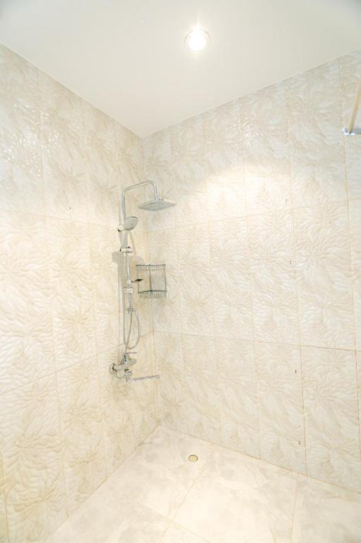 لابی و فضای عمومی REGAL Apartment - تصویر ۵