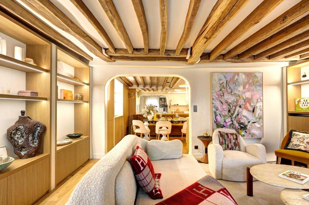 Luxury Terrace Flat Champs-Elysees