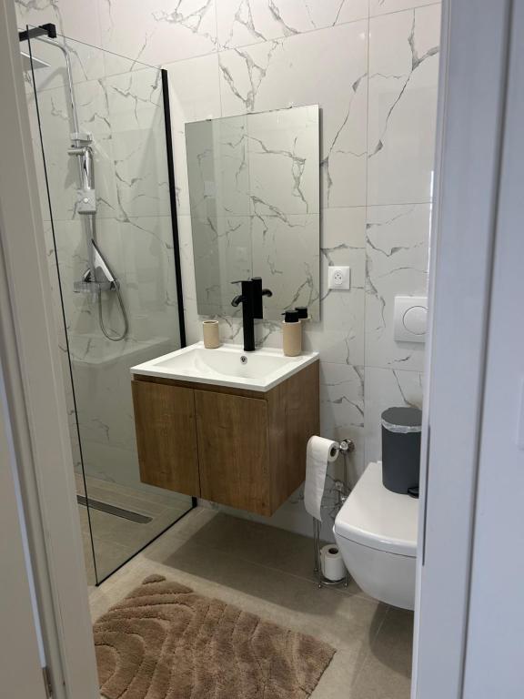 Maison Colmar, spacieuse, accueillante , confortable au calme – photo 8