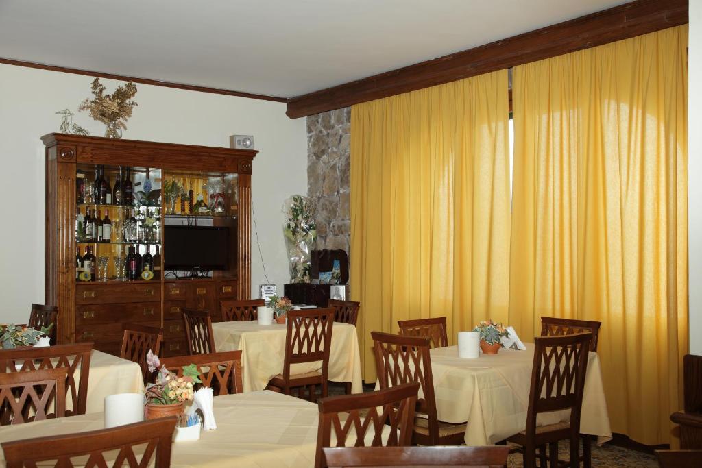 Restaurace v ubytování Hotel Mega Mare
