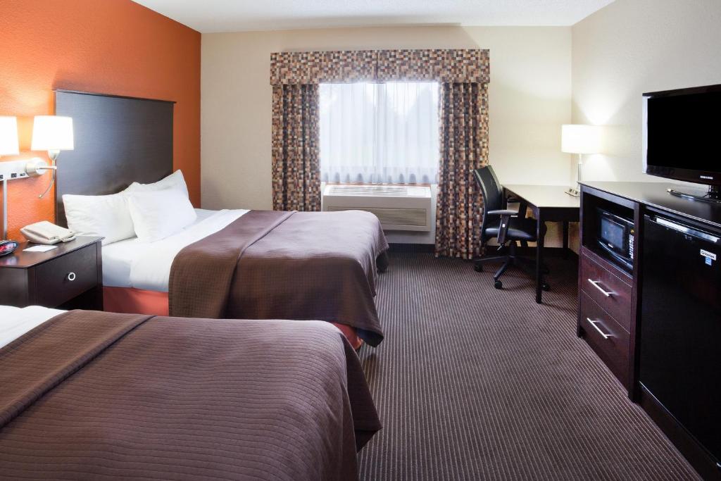 AmericInn by Wyndham Plover Stevens Point - Deluxe Queen Room - Mobility Access/Non-Smoking