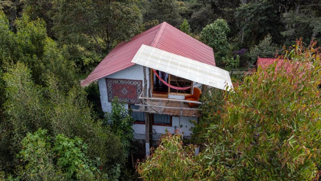 URKU ALLIPACHA Mountain Retreat w/ Organic Garden