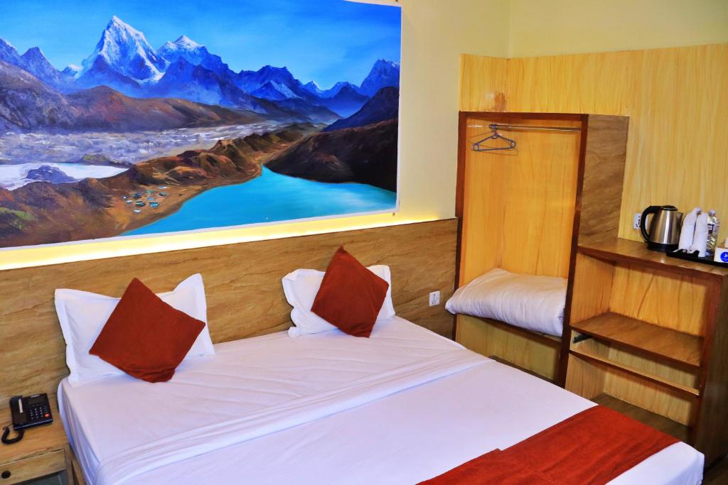 Hotel Peaceland Lumbini photo