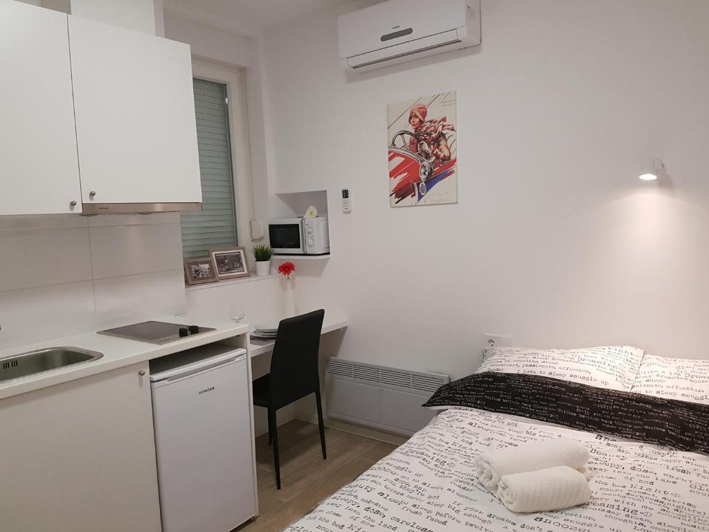 Haustor Apartments - 1