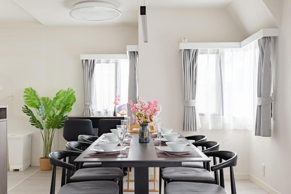 Modern Tokyo Suites