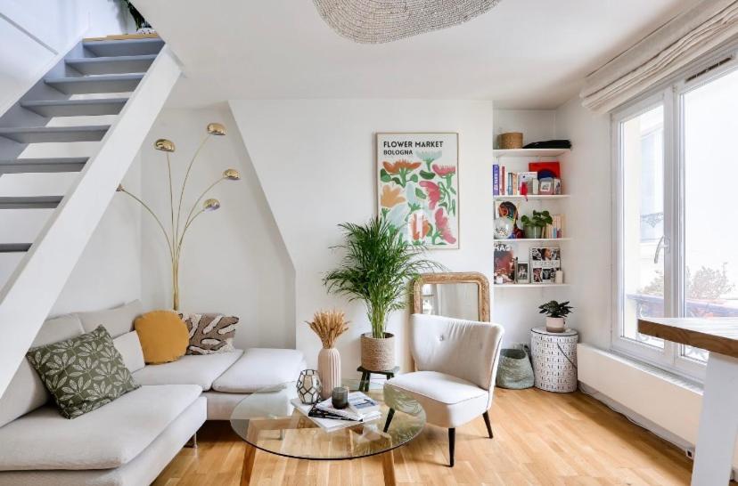 Charmant duplex lumineux plein Montmartre