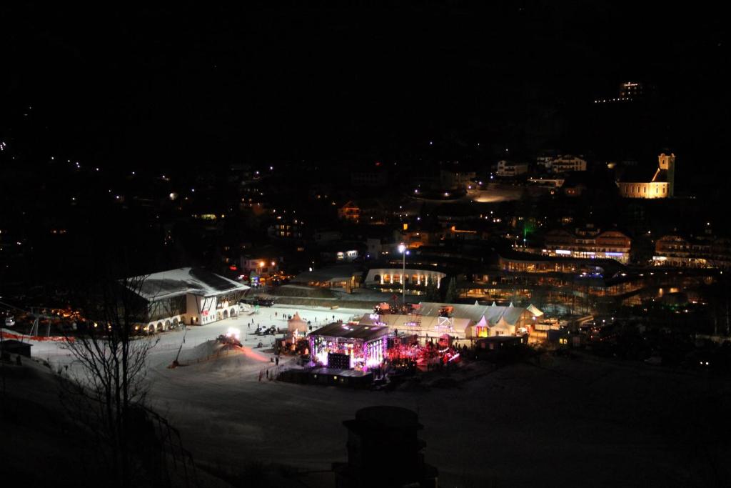 Nespecifikovaný výhled na destinaci Bad Kleinkirchheim nebo výhled na město při pohledu z penzionu