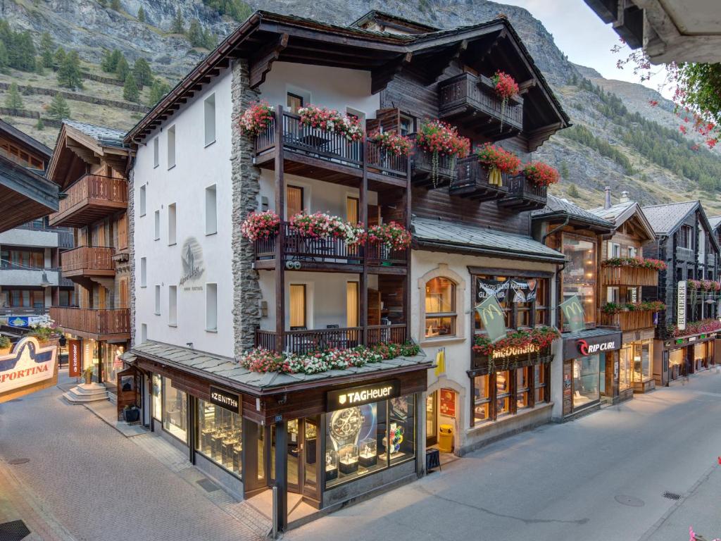 Üldine mäevaade või majutusasutusest Alpine Lodge pildistatud vaade