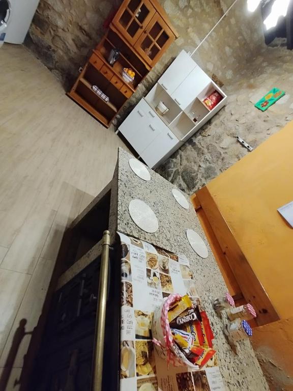 an overhead view of an oven in a kitchen at refuxio de pambre in Palas de Rei