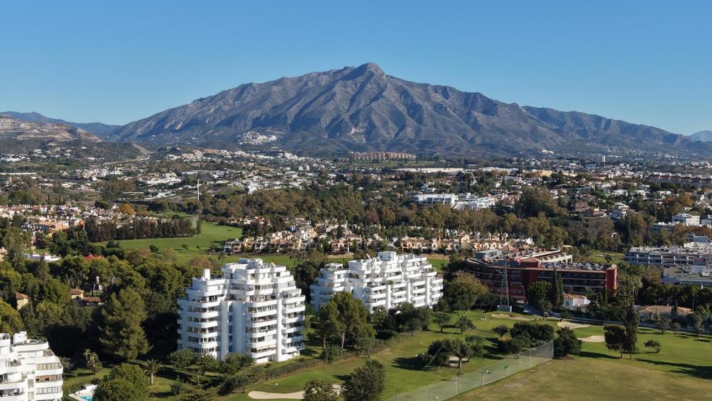 Atico con vistas panoramicas al mar golf y montana - Los Flamencos 26