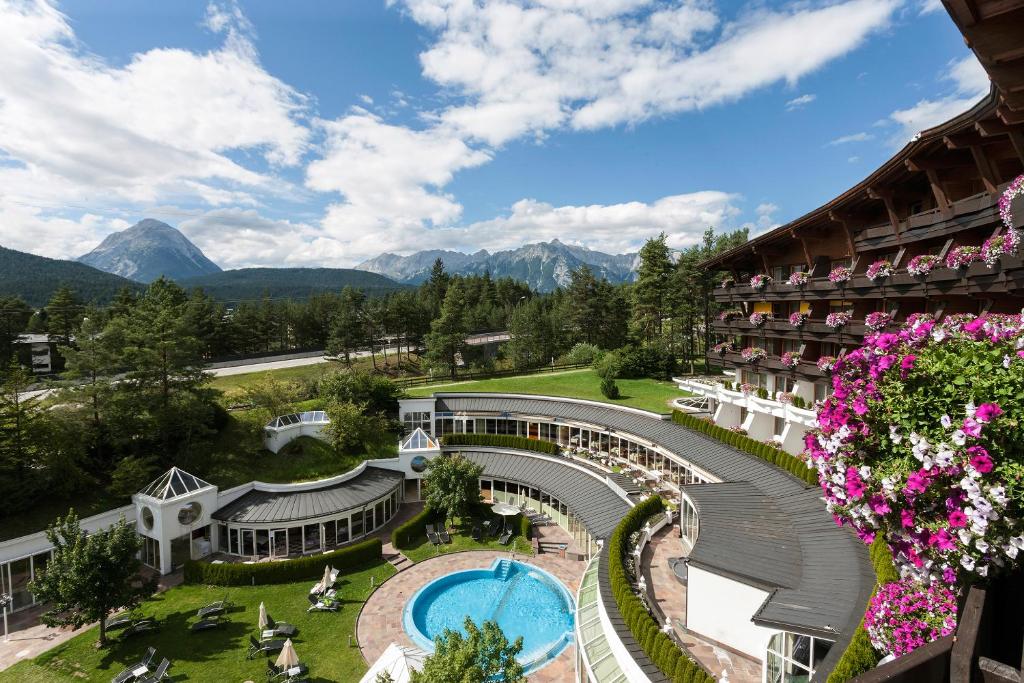 Nespecifikovaný výhled na hory nebo výhled na hory při pohledu z hotelu