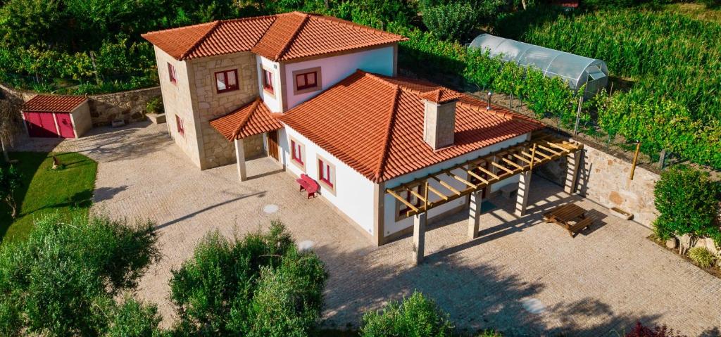 an overhead view of a house with a roof at Quinta dos Amores in Ponte de Lima